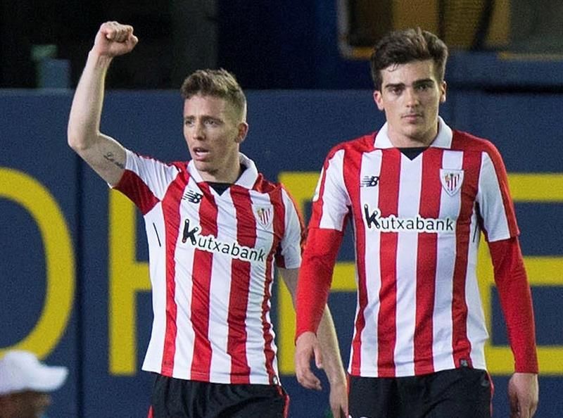 Iker Muniain reaparece 193 días después de su grave lesión y marca un gol