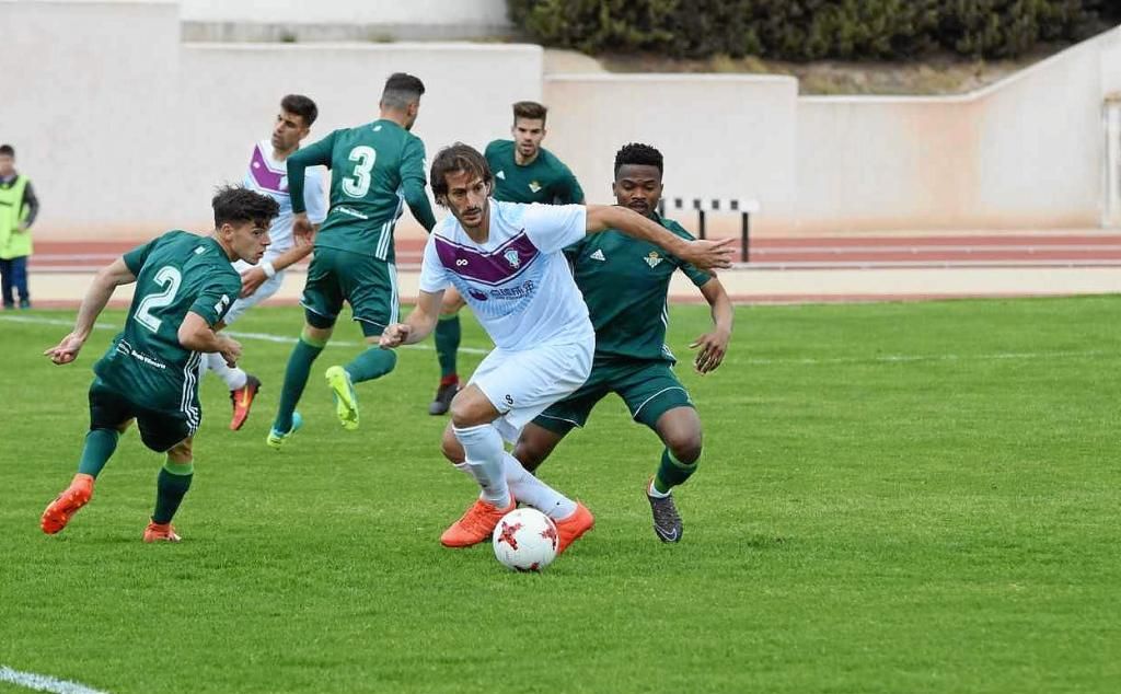 Baena sale al rescate del filial