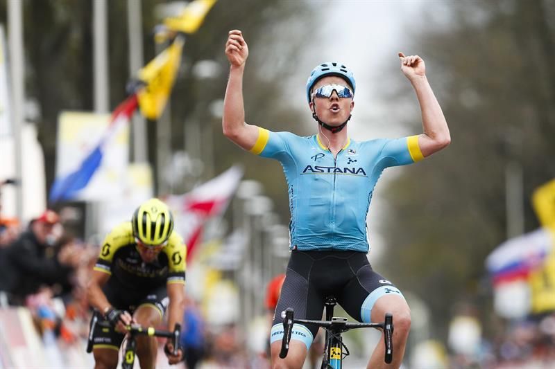 El danés Valgren sorprende a los favoritos y se lleva la Amstel