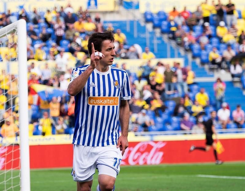 Oyarzabal se consolida como uno de los goleadores más jóvenes de la Liga