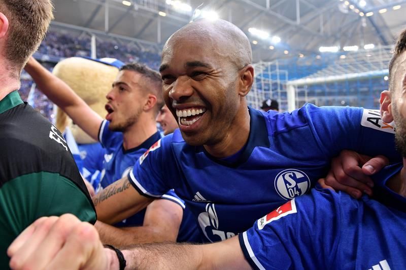 El Schalke da un golpe de autoridad y se asienta como segundo