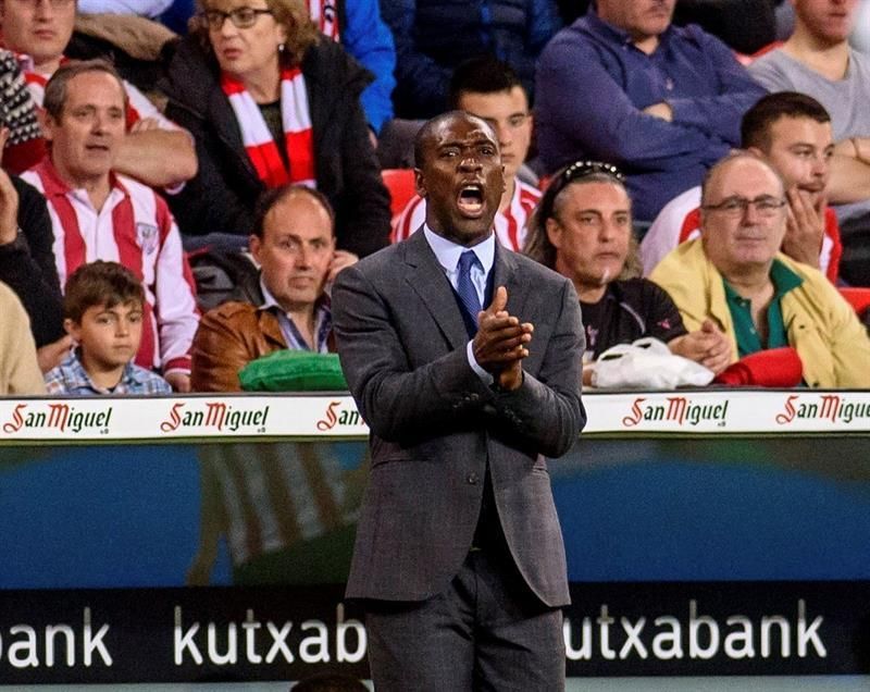 Seedorf premia a los titulares de Bilbao antes de medirse al Sevilla