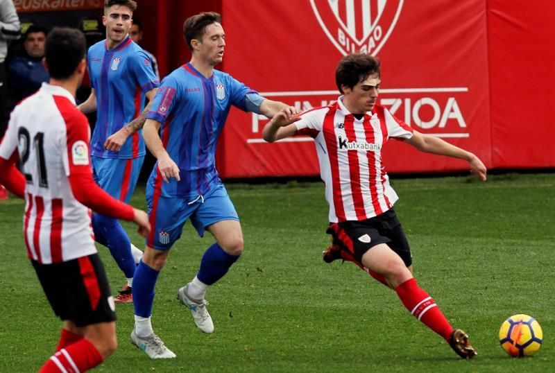 Iñigo Córdoba amplía su contrato con el Athletic hasta 2022