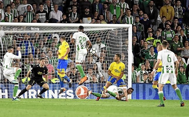 Barragán es el tercer defensa de LaLiga con más asistencias