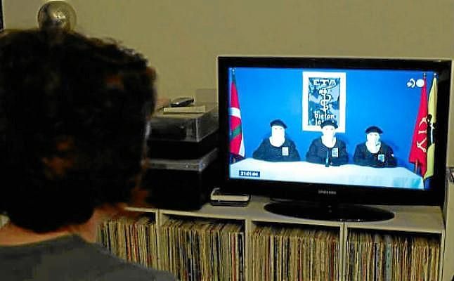 ETA reconoce en un comunicado "el daño causado" y su responsabilidad en un "sufrimiento desmedido"
