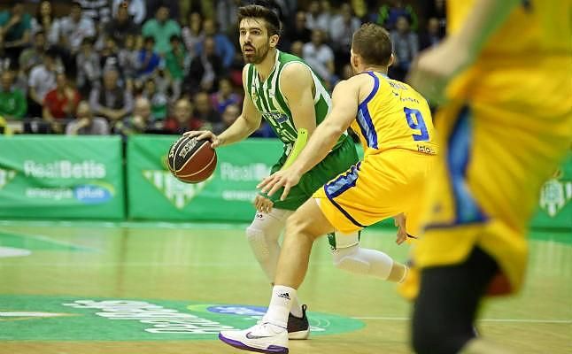Betis 76-77 Herbalife: Se ahoga en San Pablo y en la tabla