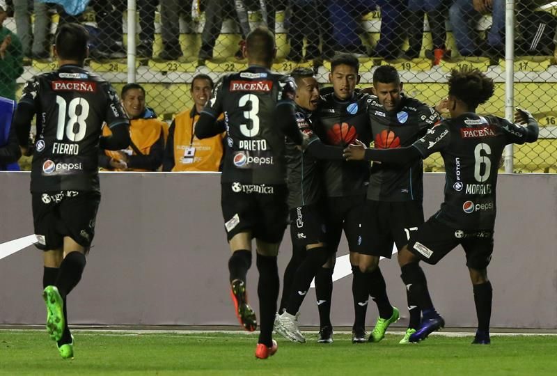 Bolívar va a Colombia con la misión de arrancar puntos al Atlético Nacional