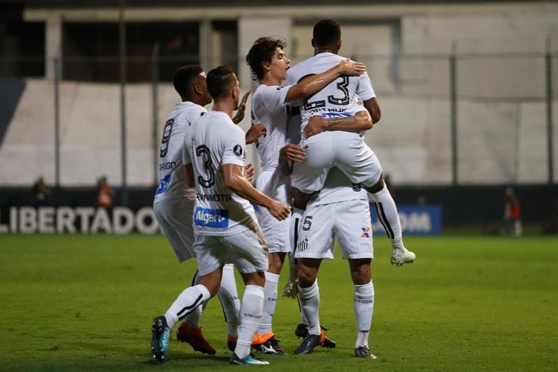 El Santos encara duelo con Estudiantes como una "decisión" en el Grupo F