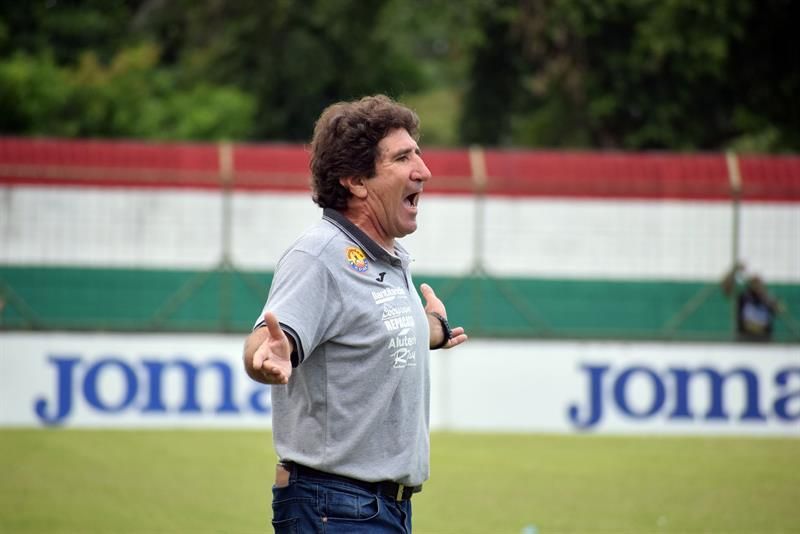 El entrenador argentino Héctor Vargas renueva su contrato con el Marathón