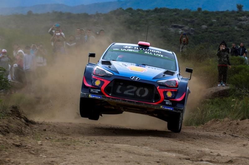 El belga Thierry Neuville es el primer líder en el Rally de Argentina