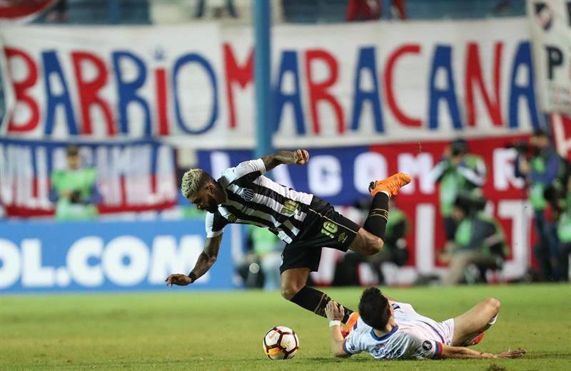 1-0. Nacional se perfila hacia octavos al vencer a Santos, que se clasifica