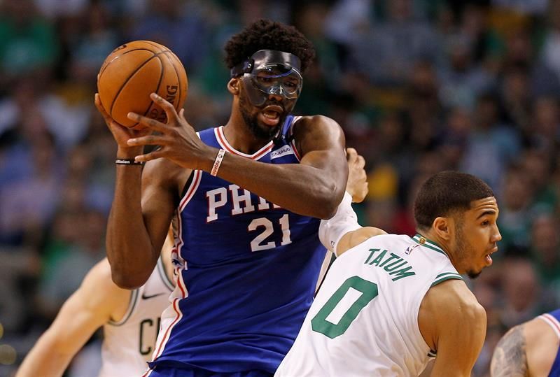 108-103. Tatum brilla y completa la remontada de 22 puntos de los Celtics