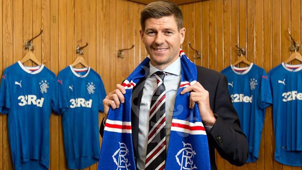 El Rangers de Glasgow confirma a Steven Gerrard como su nuevo entrenador