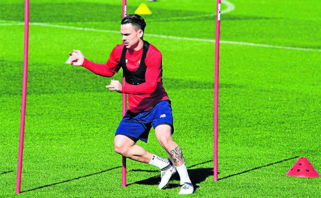 Roque Mesa sí gusta a Caparrós y el Sevilla se inclina por que siga