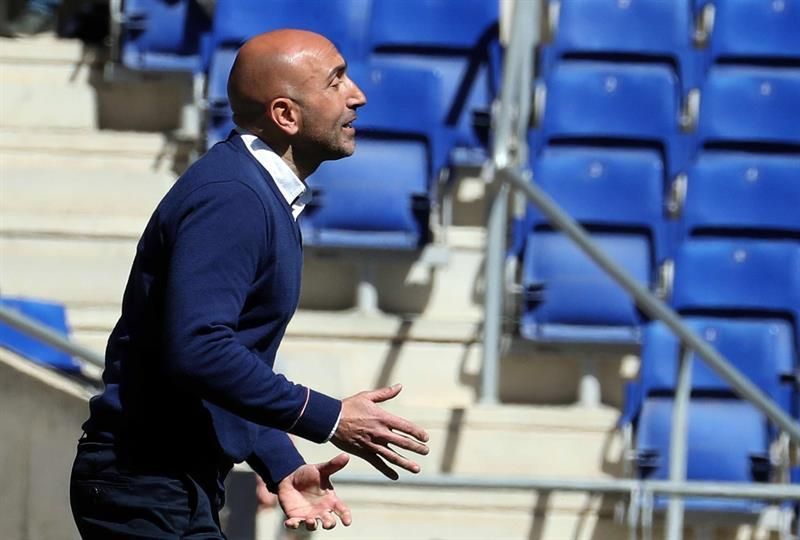 Abelardo y Manu García renuevan con el Alavés