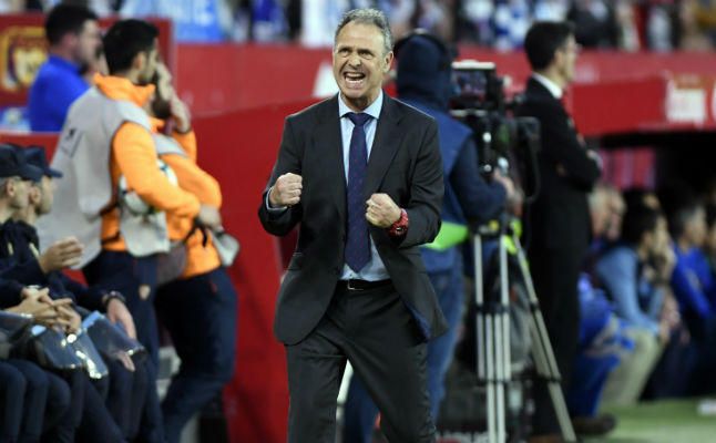 Caparrós, sobre el Betis: "Están contentos por jugar la competición donde el Sevilla es el rey"