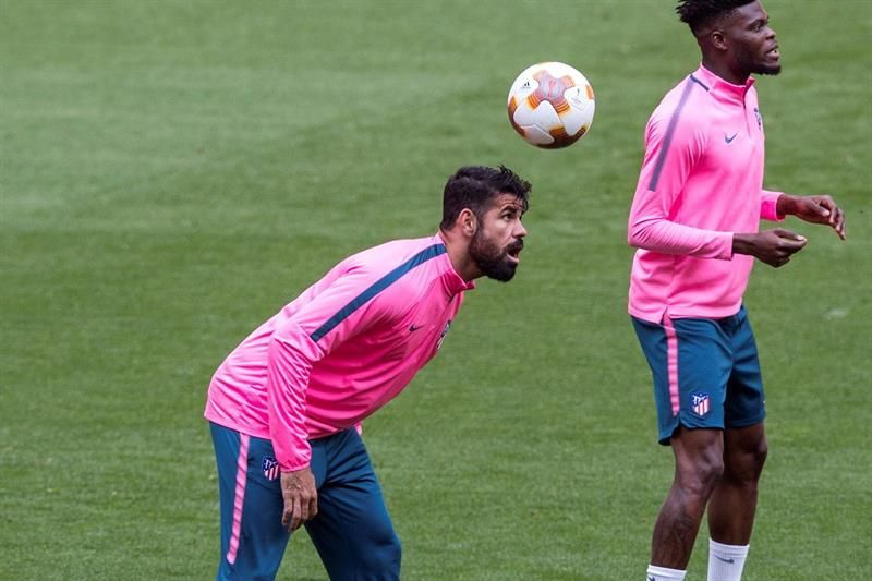 Simeone trabaja con un once con Griezmann y Costa y sin Filipe