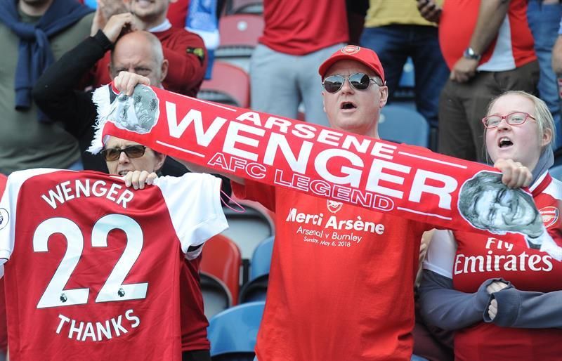 Arsene Wenger se despide del Arsenal con victoria en Huddersfield (0-1)