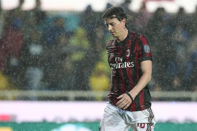 El Milan empata con el Atalanta y logra su billete para la Liga Europa