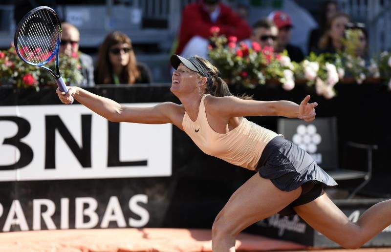 María Sharapova sufre, pero arranca con victoria en Roma