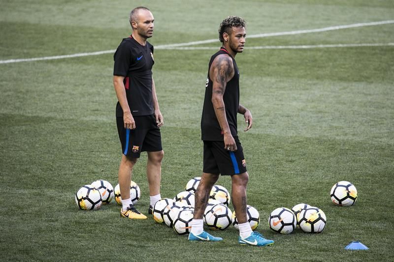 Iniesta: "Catalogaría de terrible que Neymar jugase en el Madrid"
