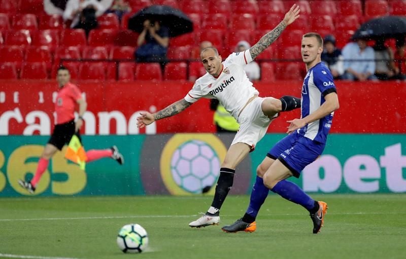 1-0. El Sevilla cierra un año irregular con un triunfo en el adiós del técnico Caparrós