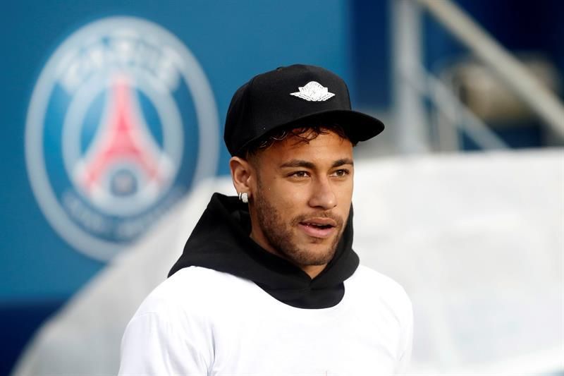 El presidente del PSG: "Neymar se va a quedar por mucho que se diga en España"