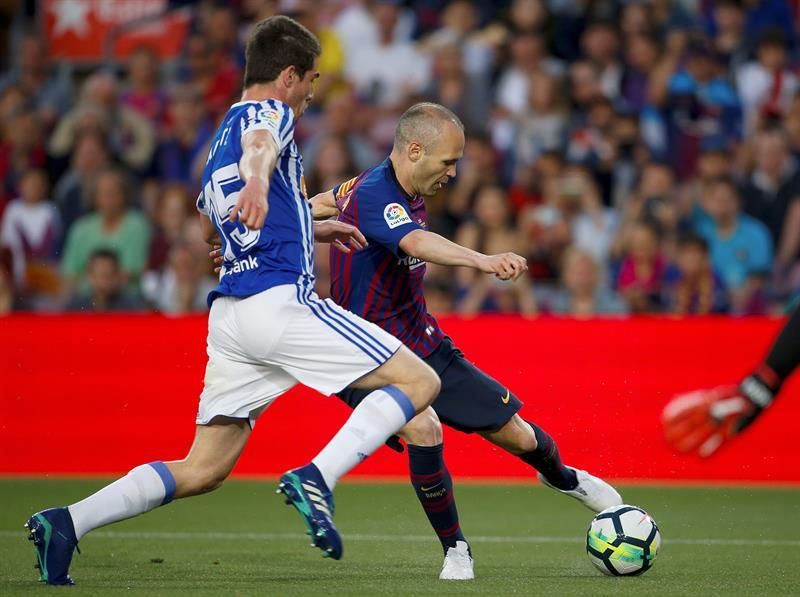 Primer tiempo sin goles entre Barça y Real Sociedad en el adiós de Iniesta