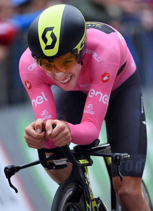El australiano Dennis Rohan hace suya la crono, Yates conserva "maglia rosa"