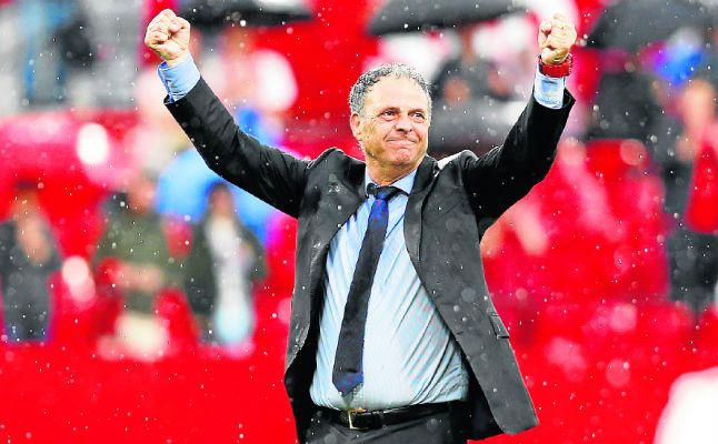 Sólo Juande y Jiménez superan a Caparrós