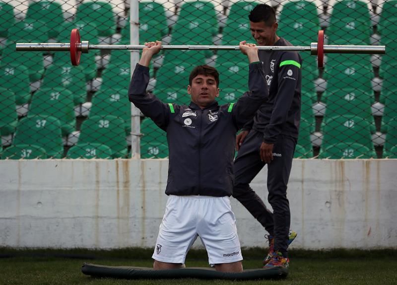 Bolivia convoca al experimentado Ronald Raldes para el amistoso contra EE.UU.