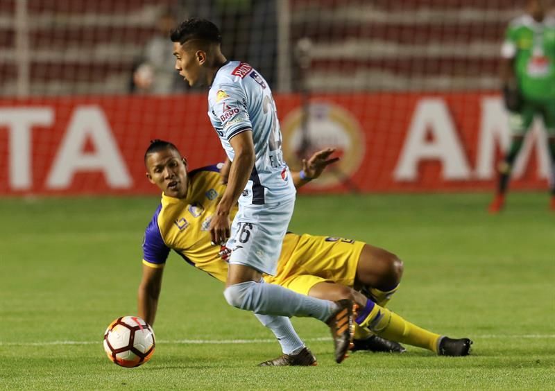 2-1. Bolívar vence al Delfín y se queda con un pasaje a la Copa Sudamericana