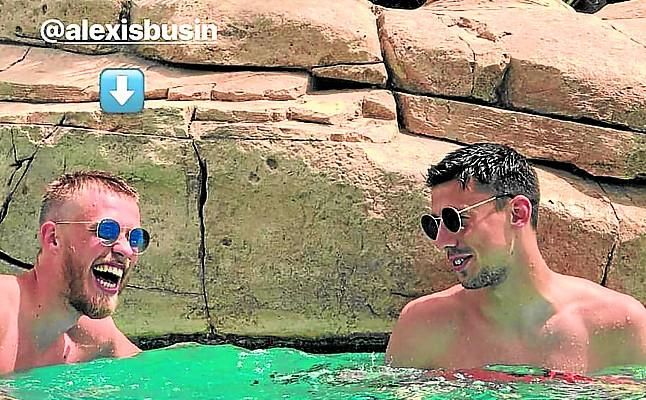 Lenglet se abstrae y medita su futuro