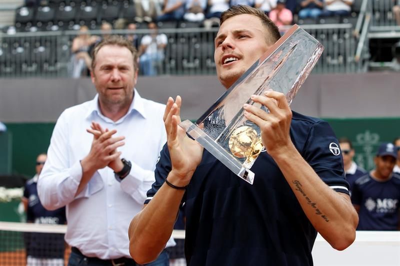 Marton Fucsovics logra en Ginebra el primer título de su carrera