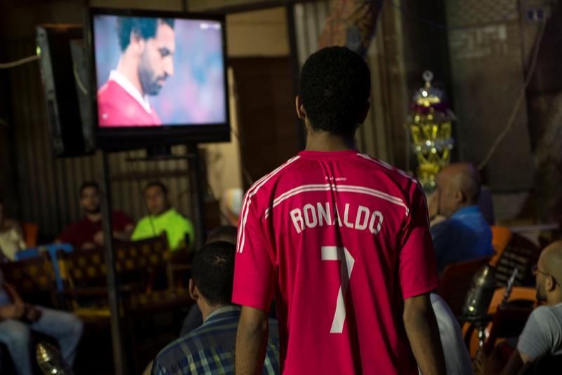Los madridistas egipcios, eufóricos por la victoria pero desconsolados por Salah