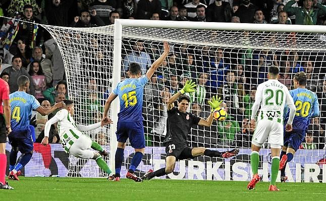 Bono, atento al interés del Sevilla y el Betis