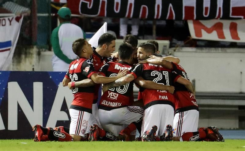 El Flamengo desaloja del liderato al Atlético Mineiro