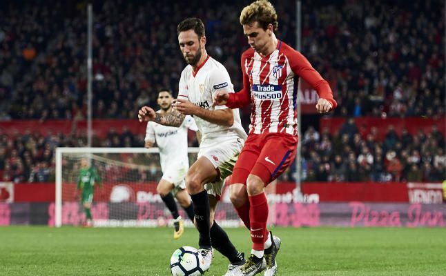 Layún: "Dios quiera que las cosas se den para poder seguir en el Sevilla"