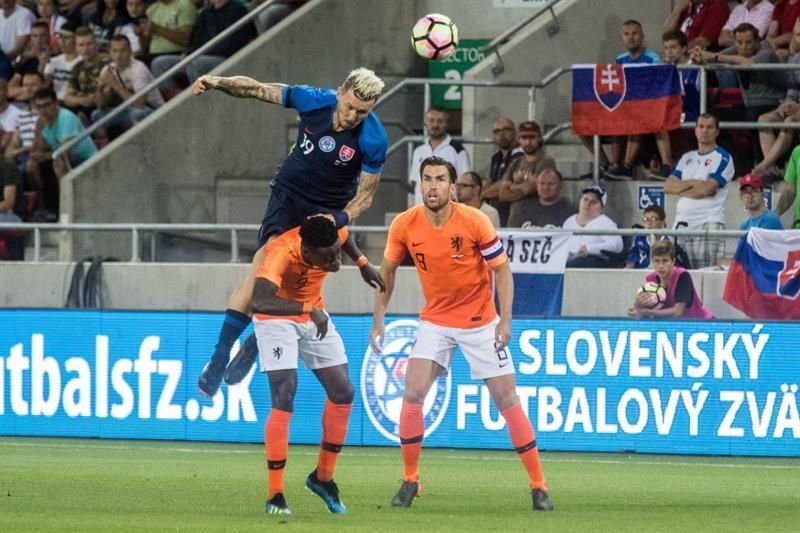 1-1. Quincy Promes evita la derrota de Holanda