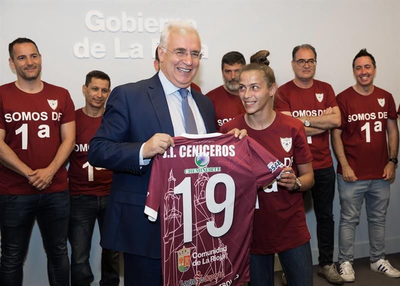 EDF competirá en Primera Femenina "sin dejar de ser una familia"