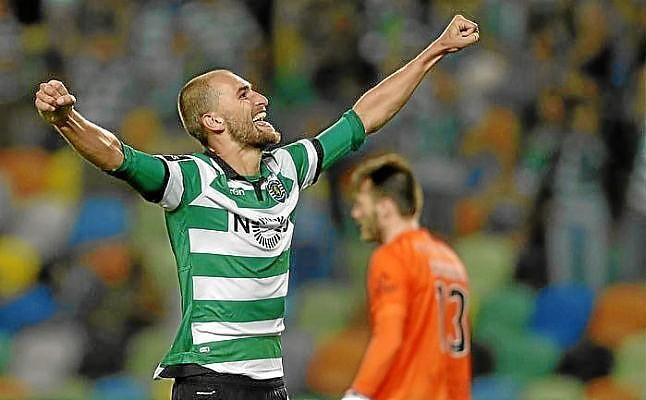 El Sevilla activa la maquinaria por Bas Dost