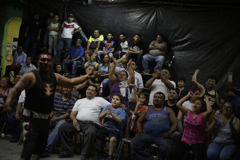 El renacer de la lucha libre salvadoreña, un show entre el arte y el deporte