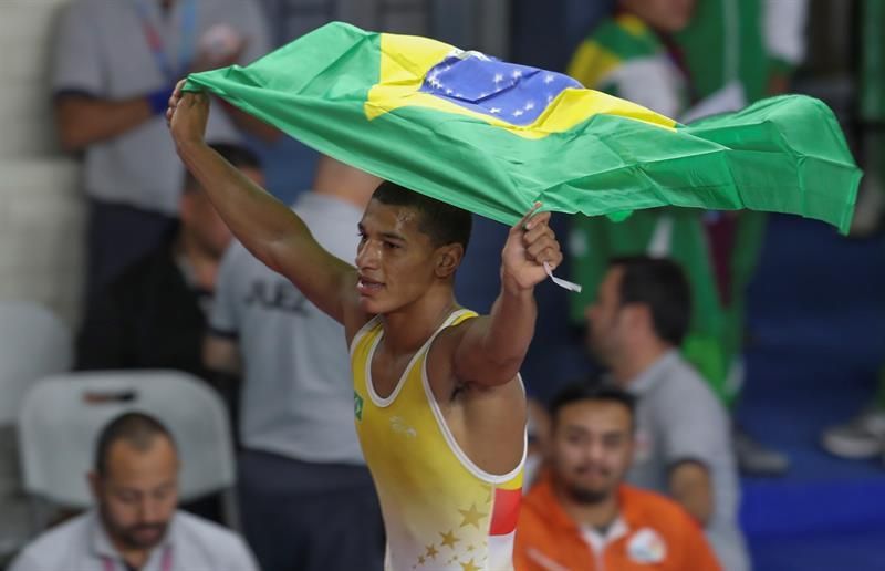 Colombia se llena de oros y toma distancia de Brasil en el medallero