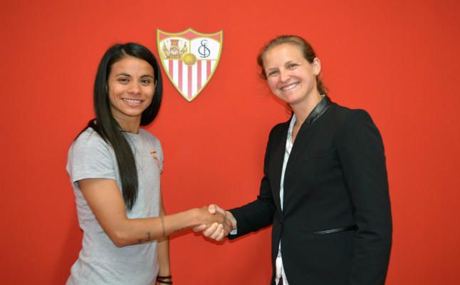 Francisca Lara, primer fichaje del Sevilla para la próxima campaña