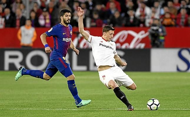 Su agente: "Lenglet tomará una decisión antes de acabar el mes"