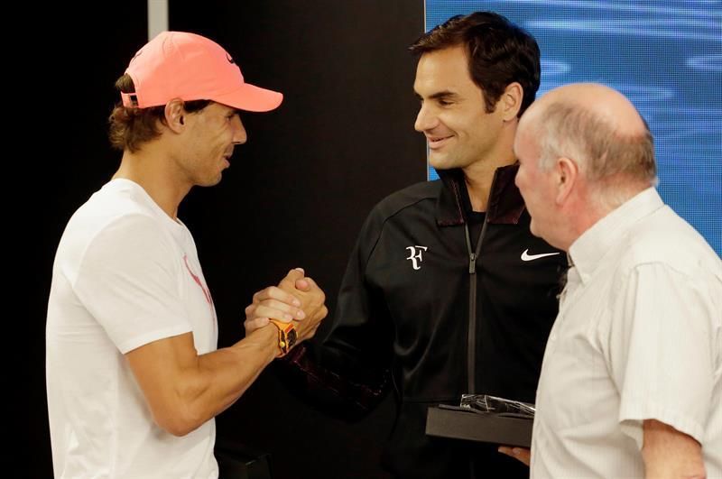 Federer: "Todos los tenistas tenemos que hacer una reverencia a Nadal"