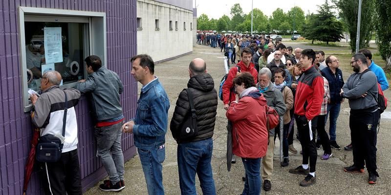 Numancia y Valladolid afrontan primer asalto por ascenso con bajas destacadas