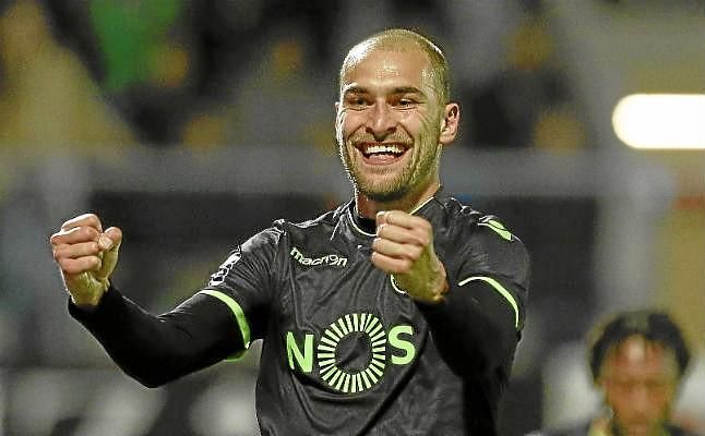 Bas Dost: un refuerzo con letra pequeña