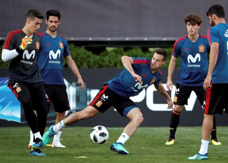 España, contra Cristiano y la crisis