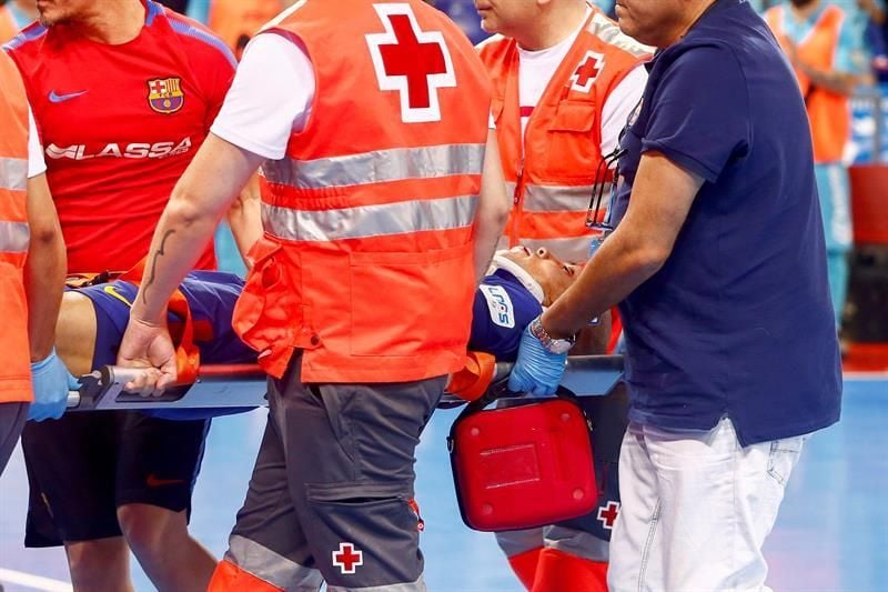 Ferrao (Barcelona), trasladado a un hospital tras quedar inconsciente